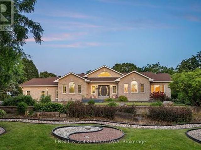 1562 Lakeshore Drive, Ottawa, ON, K4P 1G9 house for sale | Listing ID X13466 | Royal LePage
