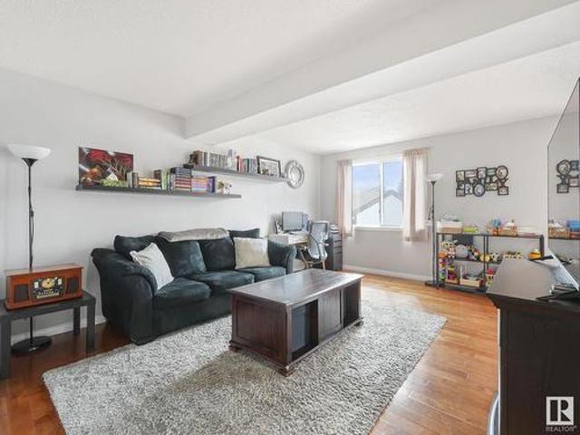 1562 69 Street, Edmonton, AB, T6K 3R3 townhouse for sale | Listing ID E4431 | Royal LePage