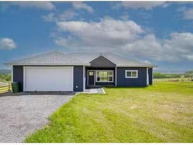 156 Bruhn Boulevard, Rural Ponoka County, AB, T0C 2J0 house.