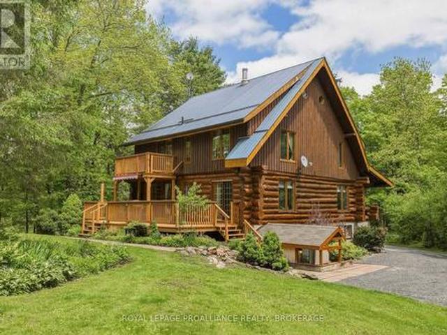 156 Darlingside Drive, Front Of Leeds & Seeleys Bay, ON, K0E 1L0 house for sale | Listing ID X13190 | Royal LePage