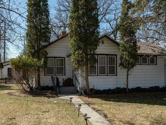 156 Egerton Road Winnipeg MB R2M 2W4 For Sale