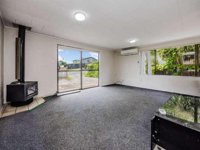 156 Rathgar Road, Henderson, Waitakere City