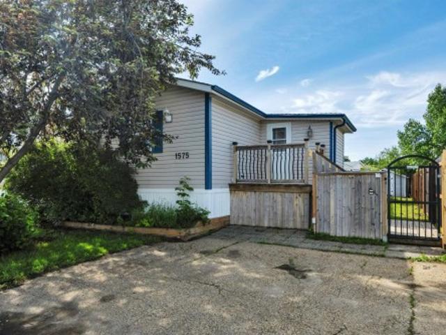 1575 Jubilee Drive, Sherwood Park, AB, T8H 1V2 house for sale | Listing ID E4496 | Royal LePage
