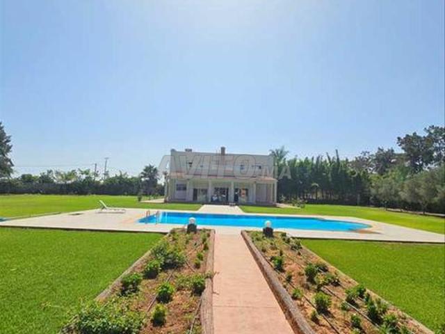 15799 Vente Villa à de 18920 m²