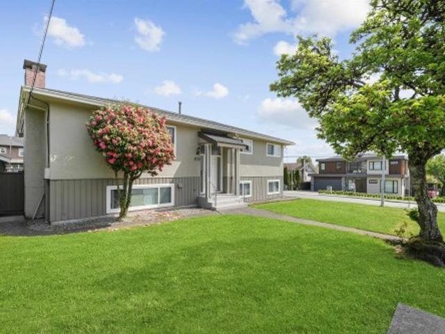 1570 Sperling Avenue, Burnaby, BC, V5B 4J9 house for sale | Listing ID R3116 | Royal LePage