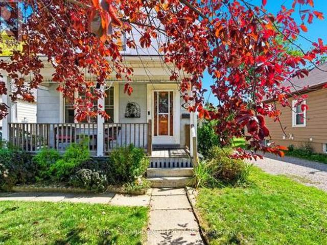 157 East 5Th Street, Hamilton, ON, L9A 2Z7 house for sale | Listing ID X13556 | Royal LePage