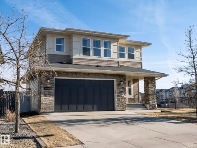 1586 Avenue, Edmonton, AB, T6W 2H3 house for sale | Listing ID E4485 | Royal LePage