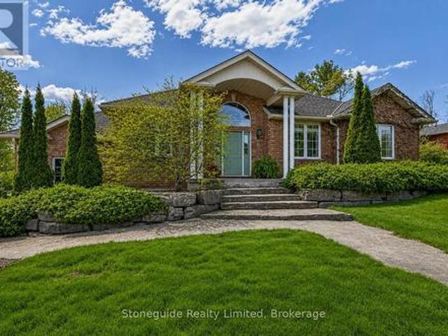1580 College Park Drive, Peterborough Otonabee Ward 1, ON, K9K 2G9 house for sale | Listing ID X13474 | Royal LePage