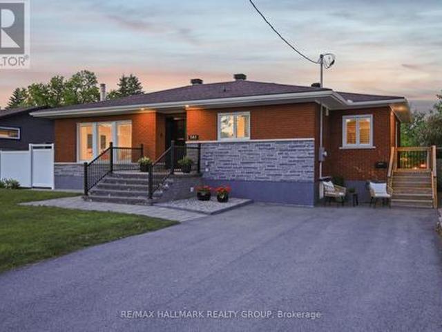 1583 Maxime Street, Ottawa, ON, K1B 3K9 house for lease | Listing ID X13616 | Royal LePage