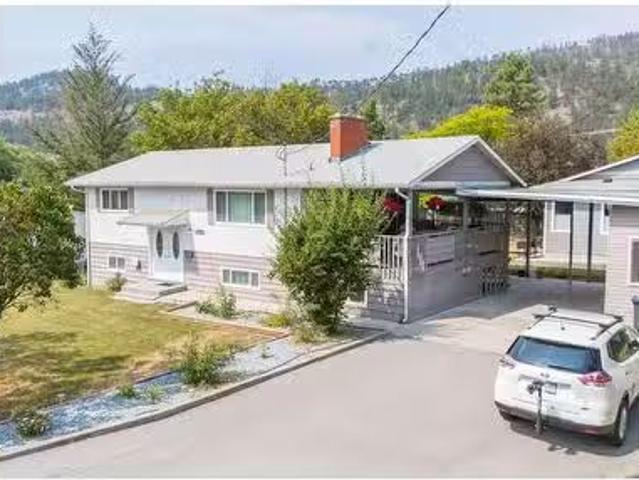 158 160 Cariboo Road, Kelowna, BC, V1V 2E4 house for sale.