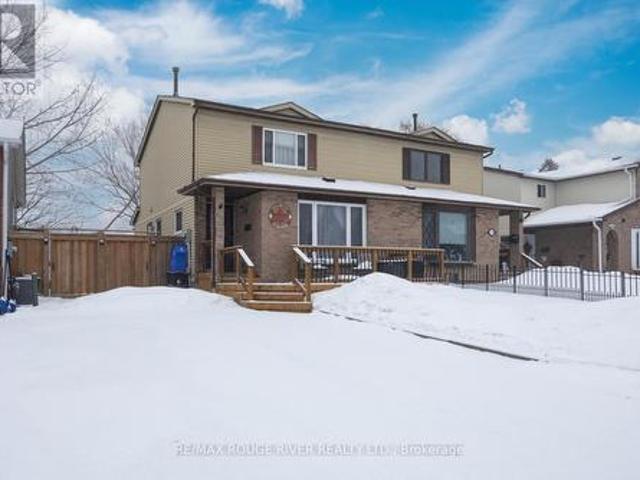 158 Castlebar Crescent, Oshawa Vanier, ON, L1J 7B4 house for sale | Listing ID E12843 | Royal LePage