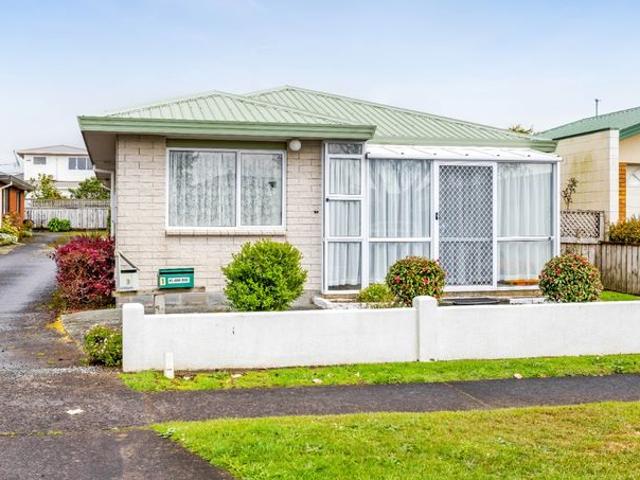 1/58 Cutfield Street, Inglewood, New Plymouth