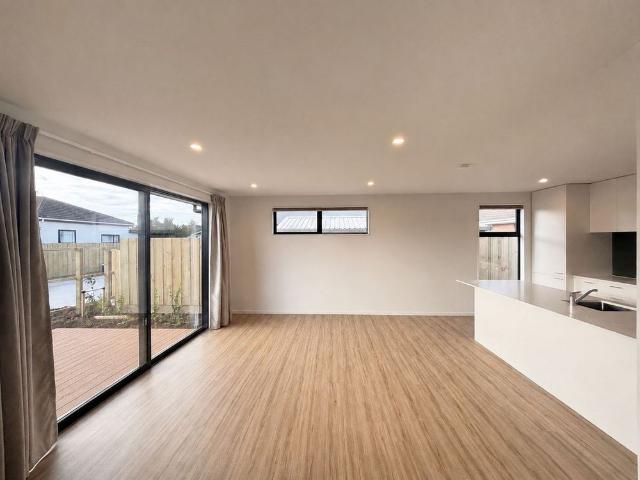 1/58 Bamford Street, Woolston, NZ 8023