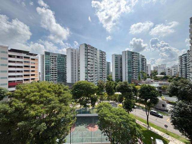 158 Hougang Street 11 HDB Apartment For Sale, $750,000, 3 Bed 2 Bath 1,087 sqft $690.00 psf