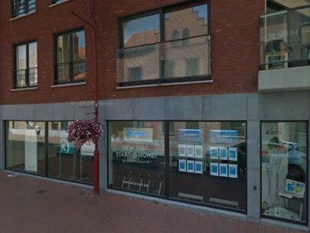 158 m2 office space for sale in Izegem