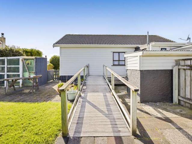 158 Tasman Street, Opunake, South Taranaki