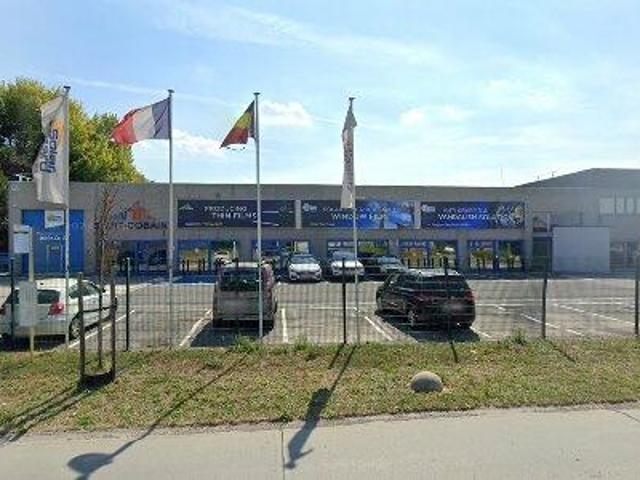 593 m2 warehouse for rent in Zulte