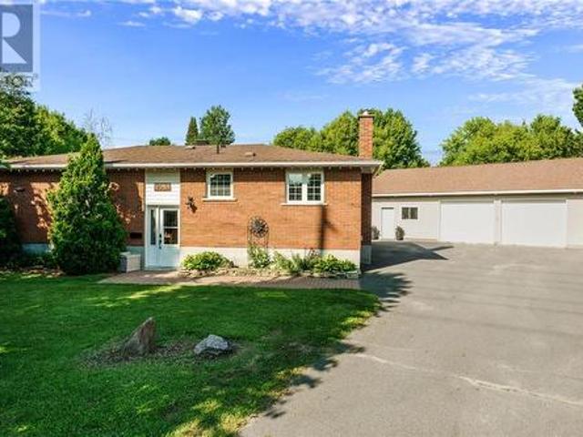 1598 Gary Avenue, Sudbury, ON, P3A 4G4 house for sale | Listing ID 2128 | Royal LePage