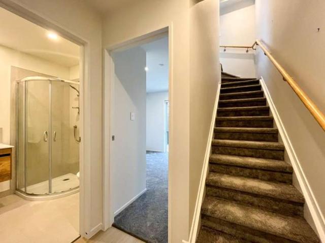 15/9 Aeroview Drive, 1603, North Shore City