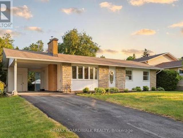 159 Banning Road, Ottawa, ON, K2L 1C5 house for sale | Listing ID X13447 | Royal LePage
