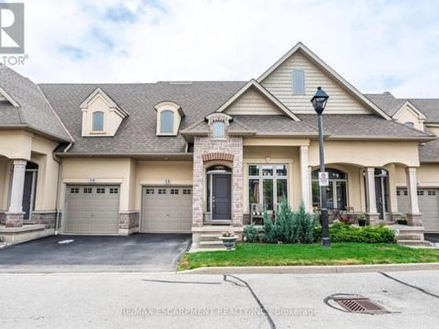 15 5056 New Street, Burlington, ON, L7L 1V1 townhouse for sale | Listing ID W12294 | Royal LePage