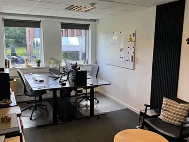 15,6 m² | udsigtskontor | Egen kantine | 250+ gratis P pladser