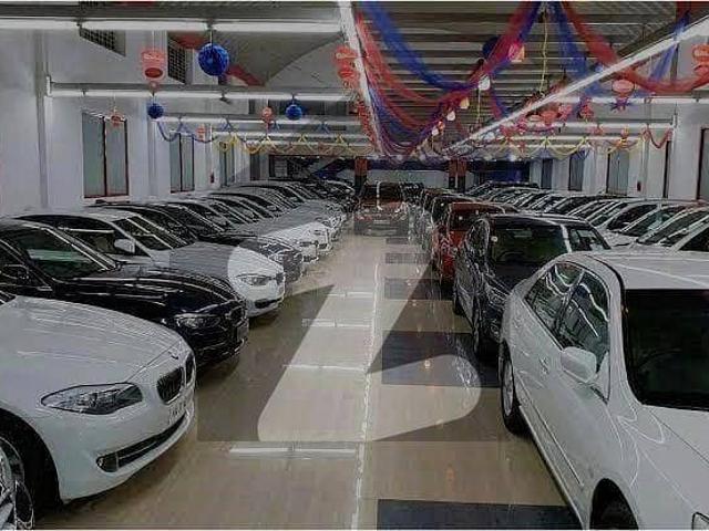 15,000 Square Feet Showroom Main Road Building For Rent