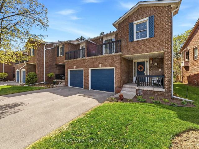 15 1205 Lambs Court, Burlington | For Sale @ $750,000 | Condos. Ca