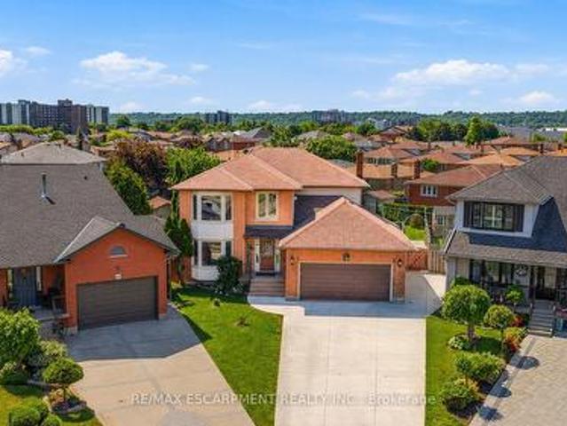 15 Talia Court, Hamilton, ON, L6E 4X8 house for sale | Listing ID X13447 | Royal LePage