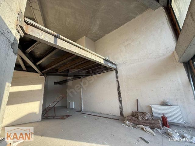 15 TEMMUZ MAH. ASMA KATLI DÜZ AYAK 90m2 KİRALIK DÜKKAN