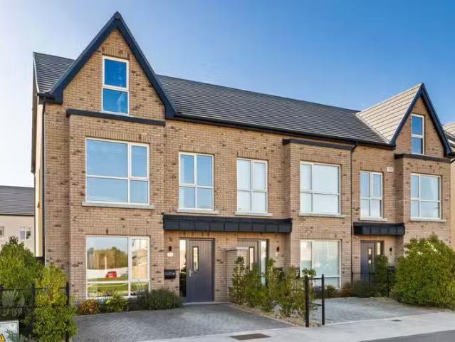 15 The Meadows, Castle Farm, Dunboyne, Co Meath, A86DW64 is fo.