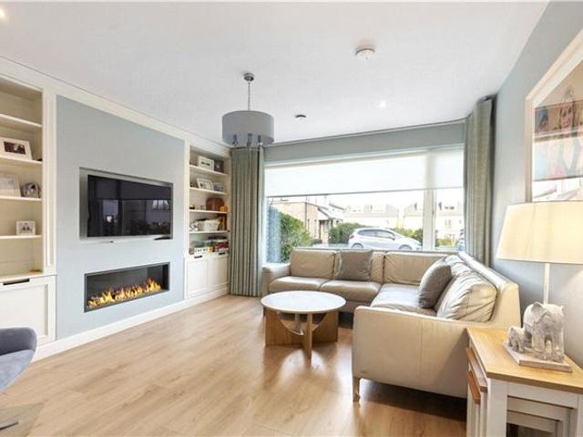 15 The Nurseries, Taney Road, Dundrum, Dublin 14 Lisney Sotheby's International Realty Ballsbridge 4903 MyHome. Ie Residential