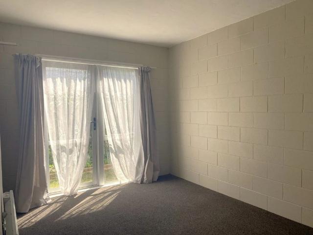 1/5 Tralee Place