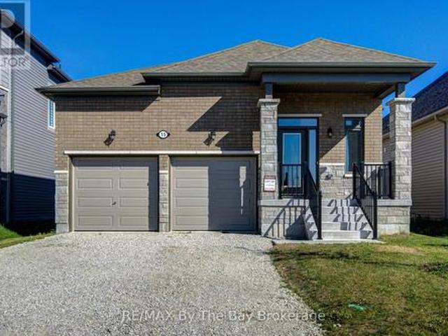 15 Union Boulevard, Wasaga Beach, ON, L9Z 0M6 house for sale | Listing ID S13559 | Royal LePage