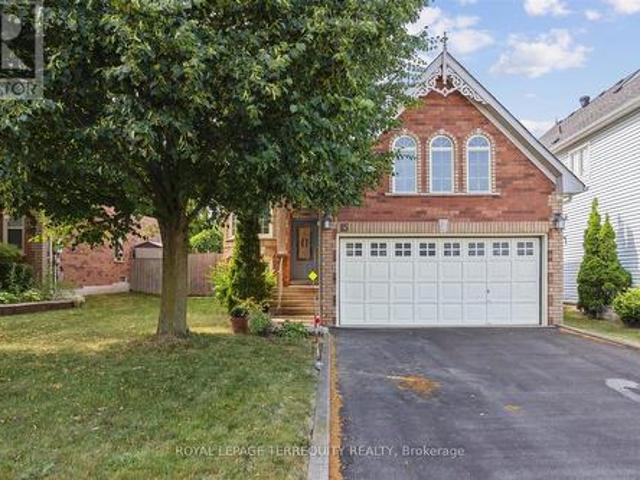 15 Waring Avenue, Whitby, ON, L1M 1G4 house for sale | Listing ID E12278 | Royal LePage