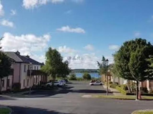 15 Waters Edge, Ballyleague, Co. Roscommon is for rent
