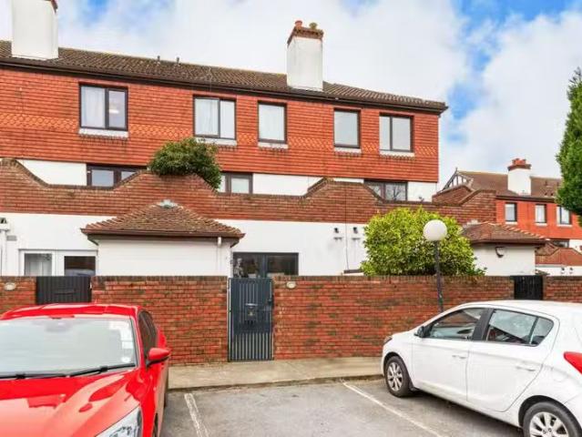 15 White Oaks, Roebuck Road, Clonskeagh, Dublin 14, D14N998 is.
