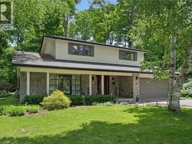 15 WILDWOOD Place