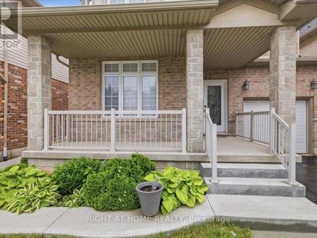 15 Willowbanks Terrace, Hamilton, ON, L8E 0C2 house for sale | Listing ID X13520 | Royal LePage