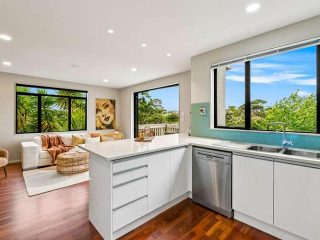 15 Aberley Road, Albany, North Shore City