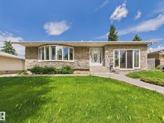 15 Akins Drive, St. Albert, AB, T8N 2H6 house for sale | Listing ID E4495 | Royal LePage