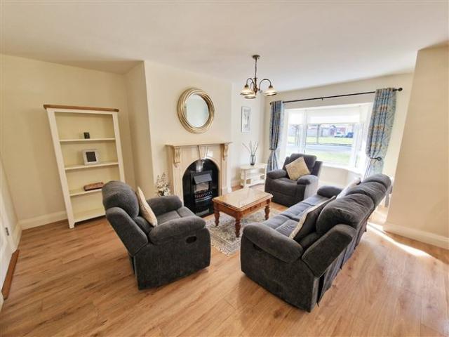 15 An Pairc, Quin Road, Ennis, Co. Clare DNG O'Sullivan Hurley 4909 MyHome. Ie Residential
