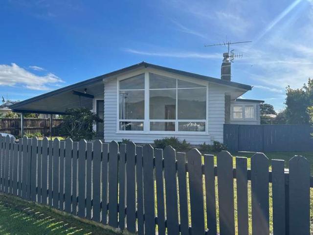 15 Arawhata Road, Paraparaumu, Kapiti Coast
