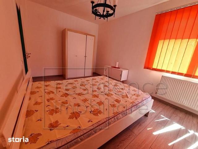 15 August! Apartament 3 camere, Dambul Rotund, strada Lombului+Garaj
