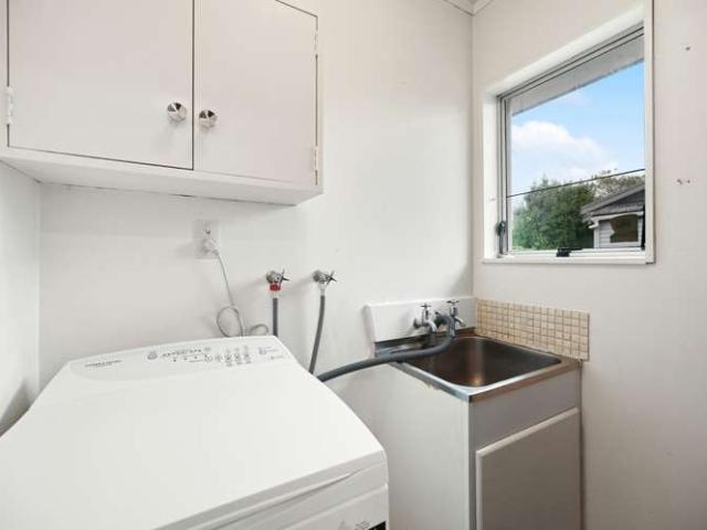 15 Bains Avenue, Hamilton East, Hamilton City