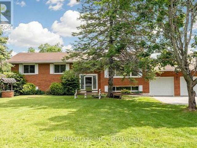 15 Beavers Lane, Kawartha Lakes Woodville, ON, K0M 1B0 house for sale | Listing ID X13430 | Royal LePage