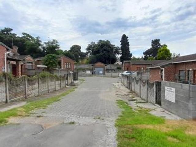 15 Bedroom Cluster in King Williams Town Qonce Central