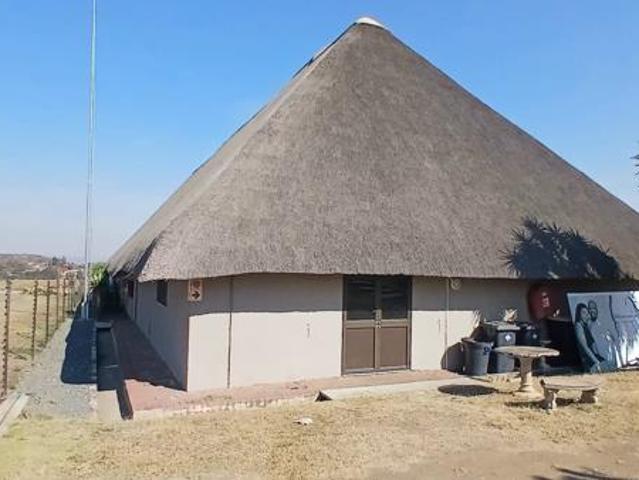 15 Bedroom House in Ladysmith Central
