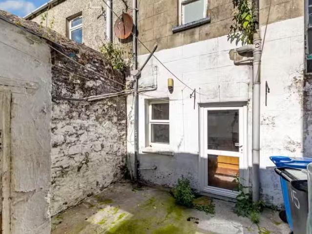 15 Bow Street