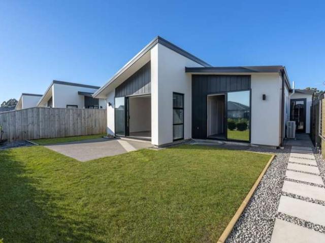 15 Burrow Street, Rolleston, Selwyn